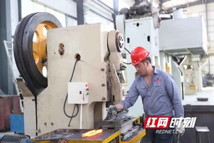 邵東扳手，扳動世界——五金產品批發之路